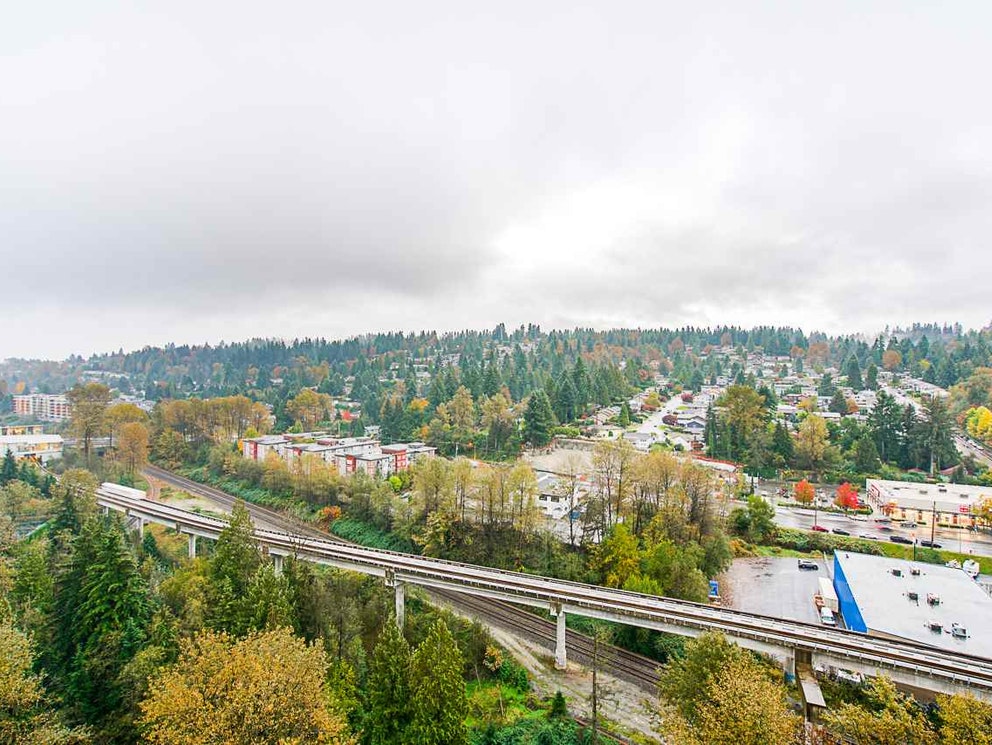 2609 651 Nootka Way