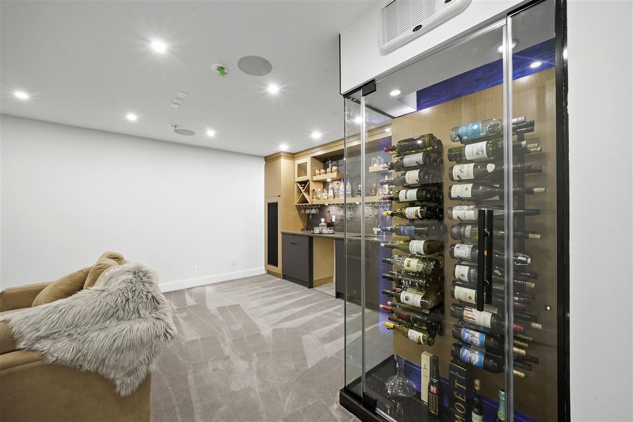 1672 HARBOUR DRIVE 19