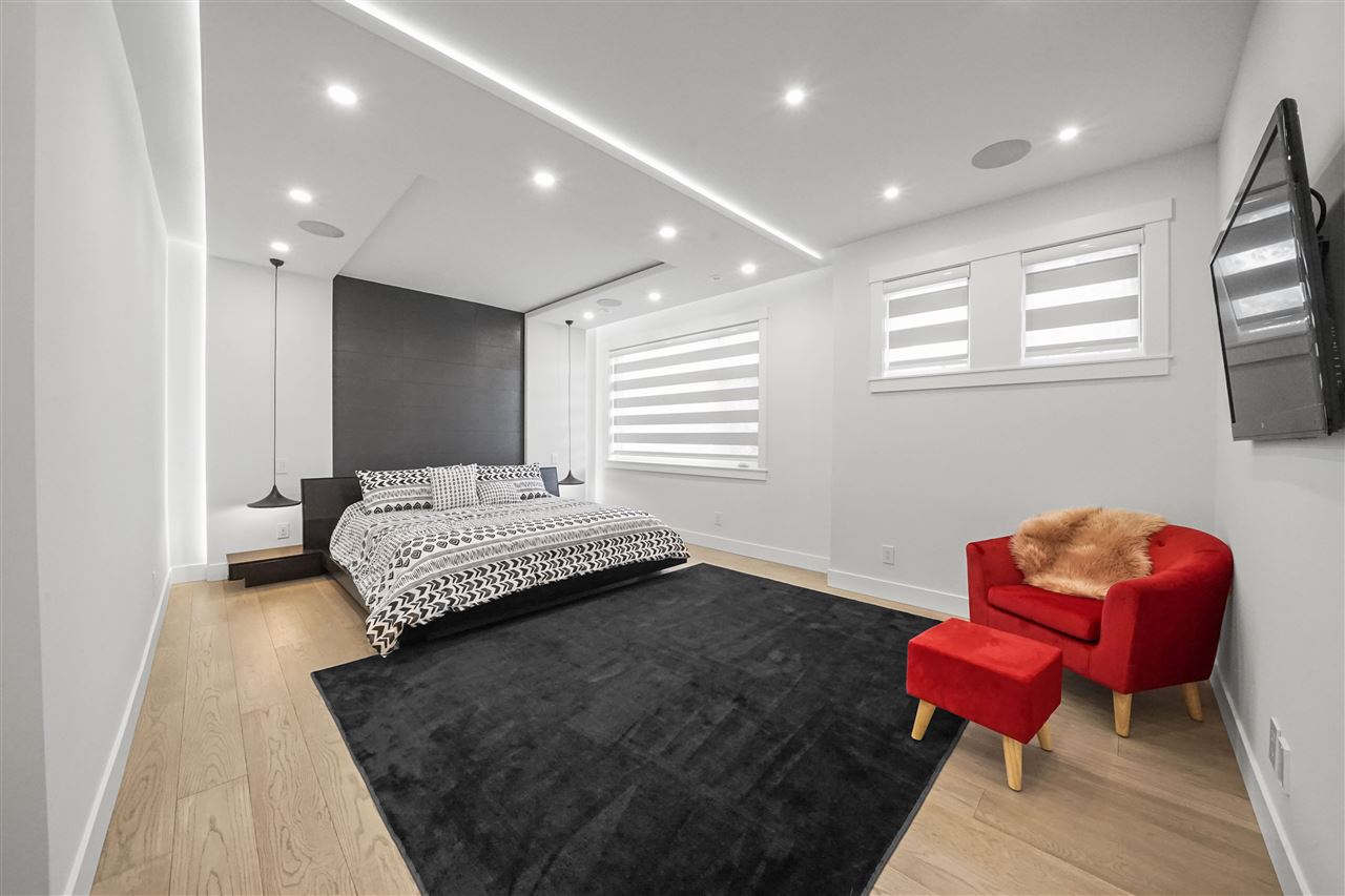 1672 HARBOUR DRIVE 22