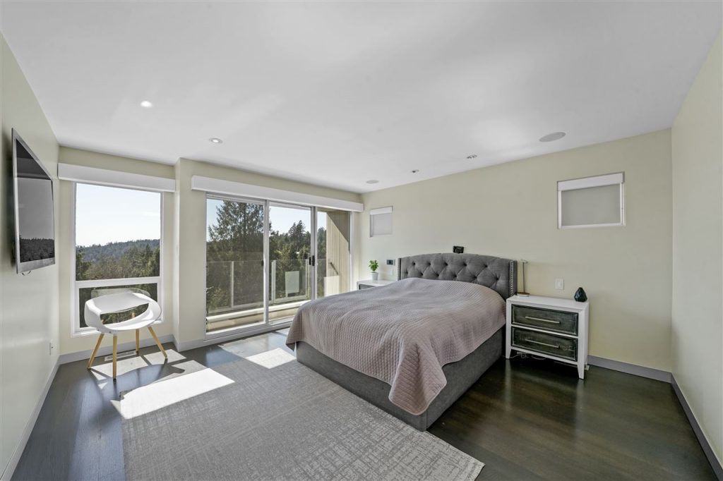 4345 ROCKRIDGE ROAD