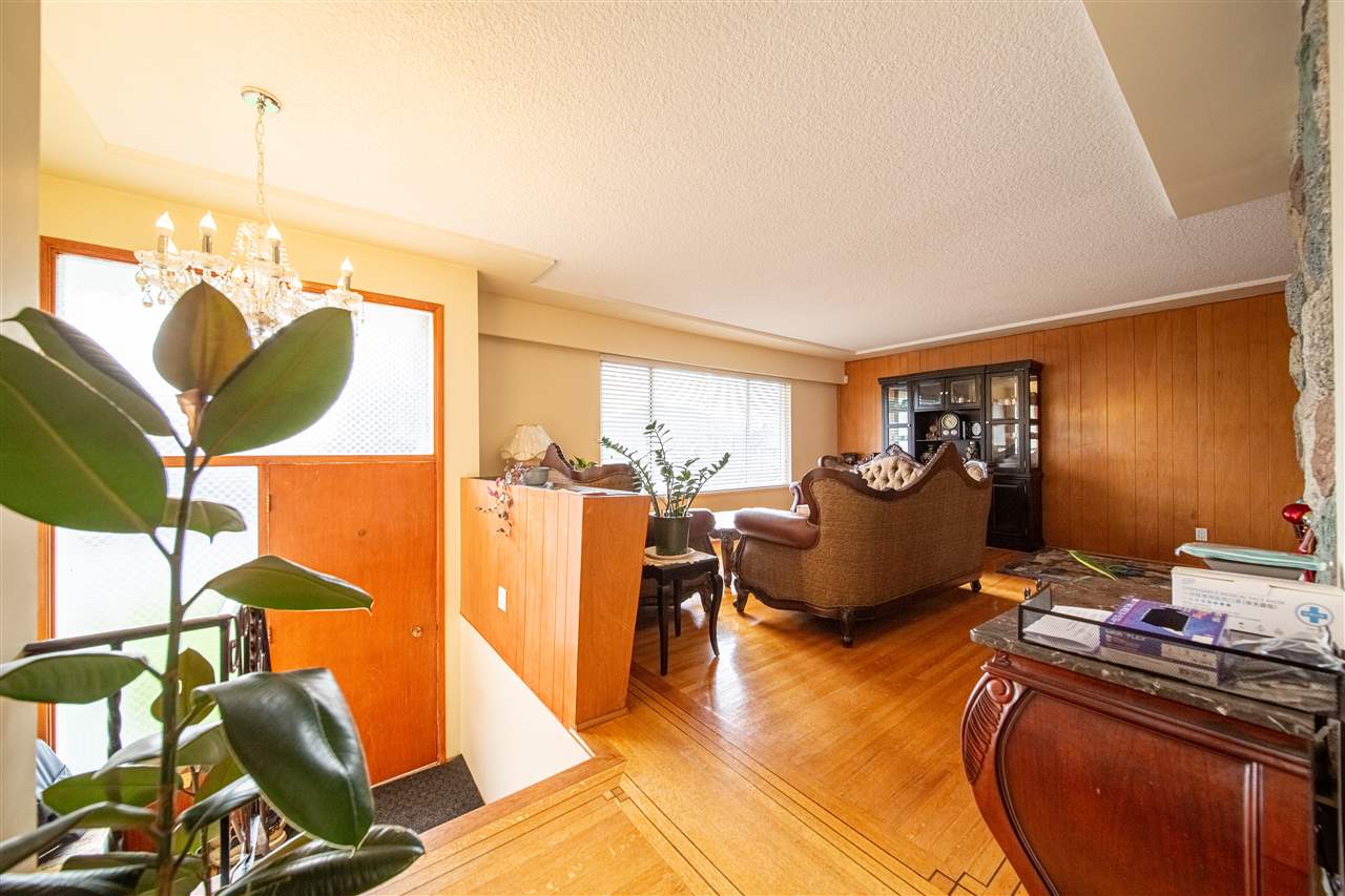 1429 SMITH AVENUE 5