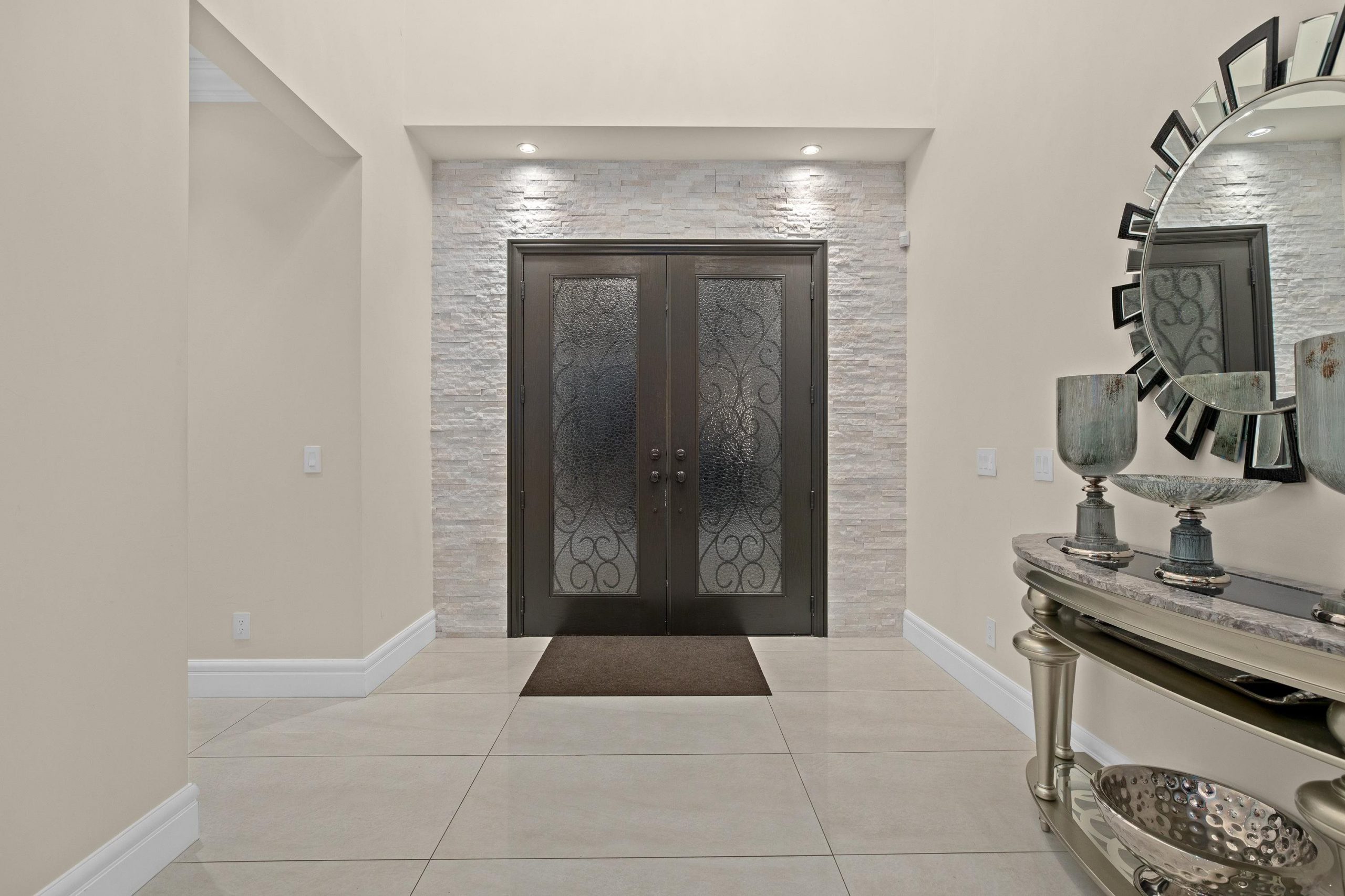 348 MOYNE DRIVE 24