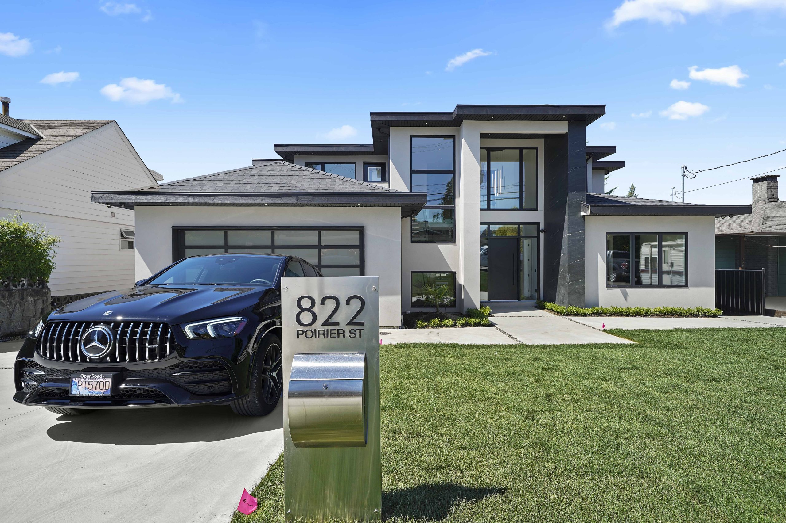 822 Poirier St. Coquitlam, BC V3J 6C1 4