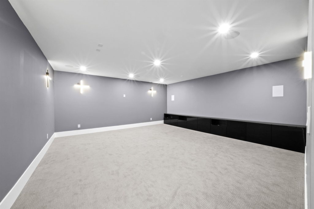 1921 ORLAND DRIVE