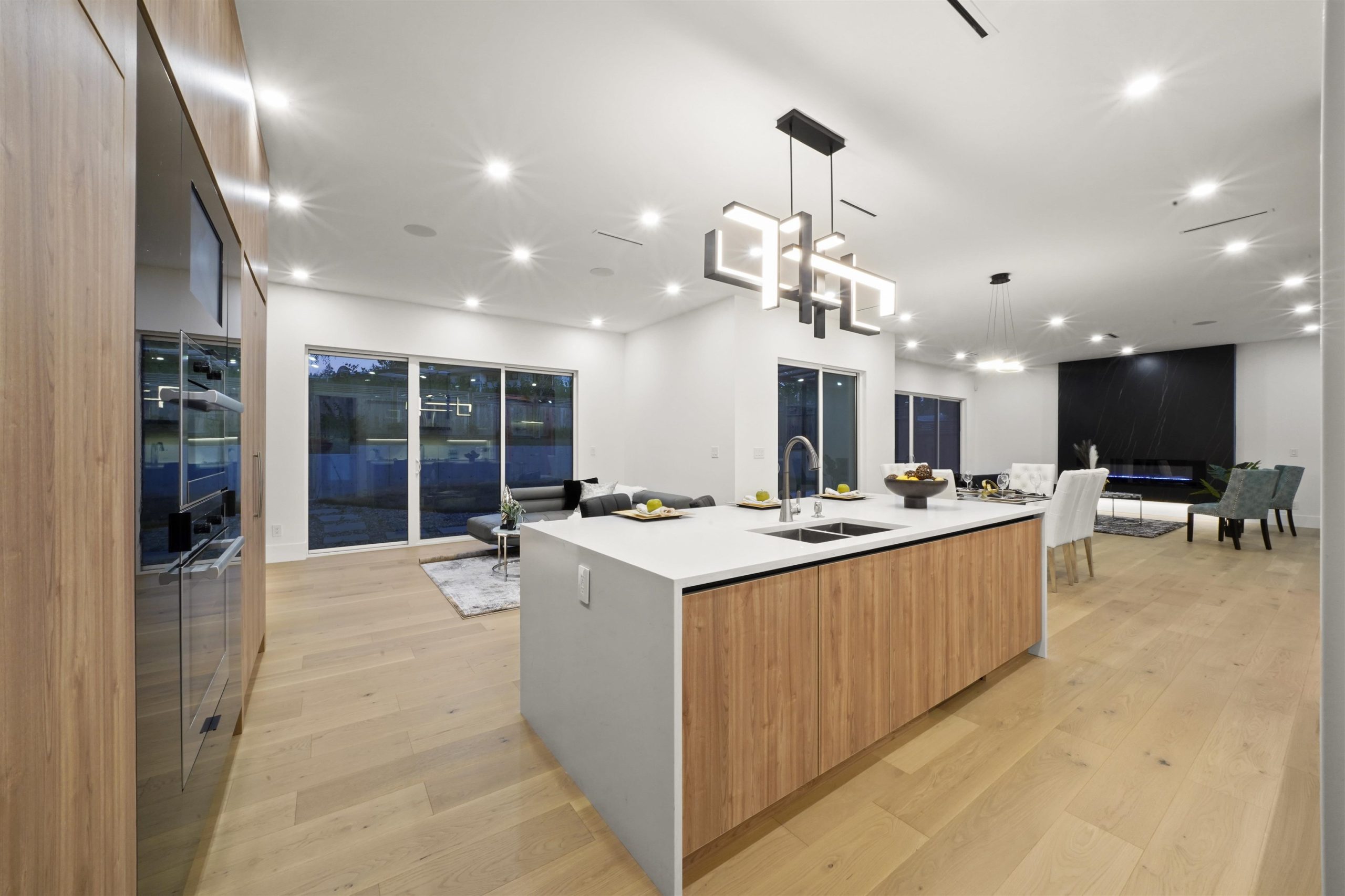 1921 ORLAND DRIVE 7