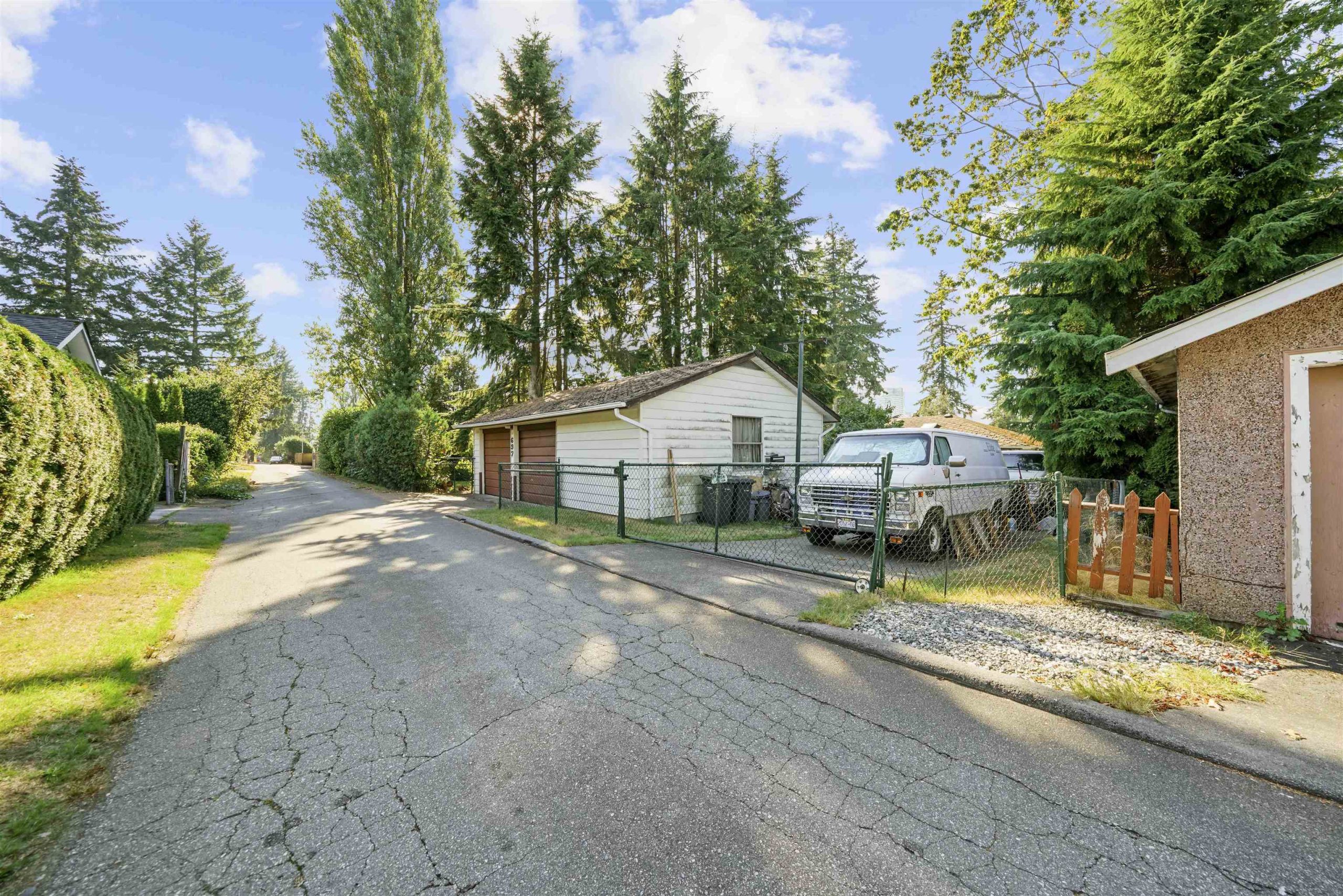 697 FAIRVIEW STREET 3