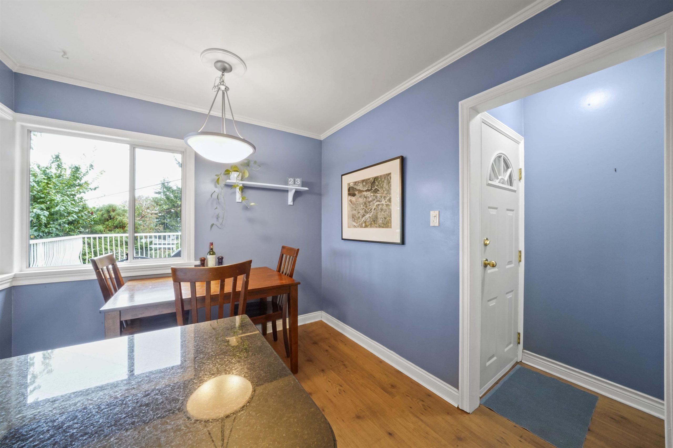 1976 HILLSIDE AVENUE 8