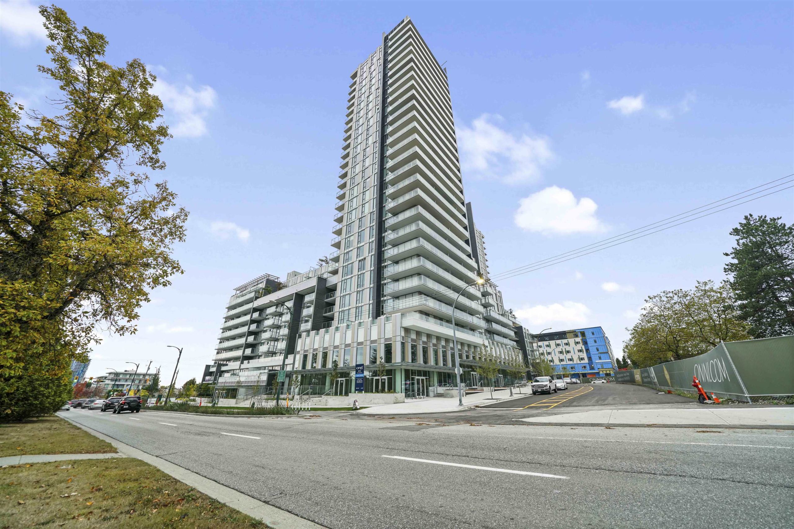 1704 7433 CAMBIE STREET
