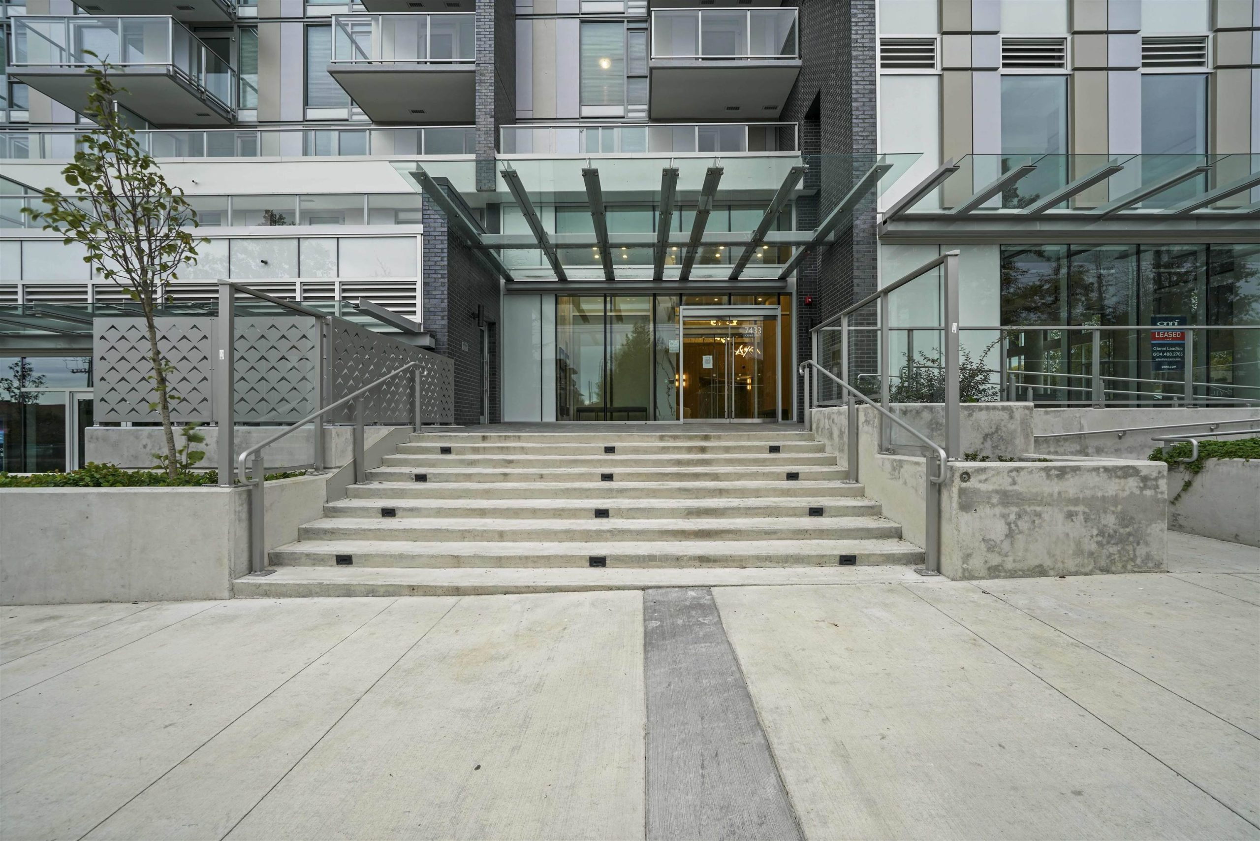1704 7433 CAMBIE STREET 2