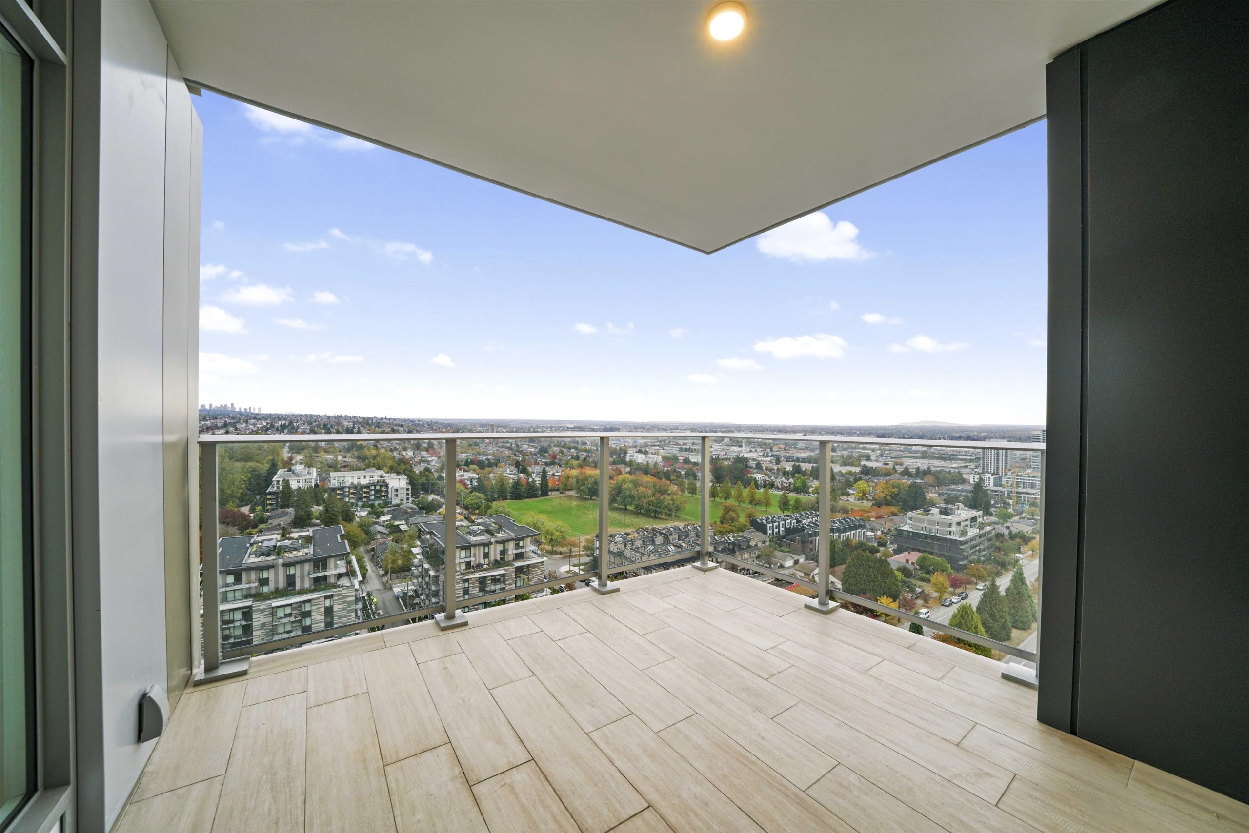 1704 7433 CAMBIE STREET 25