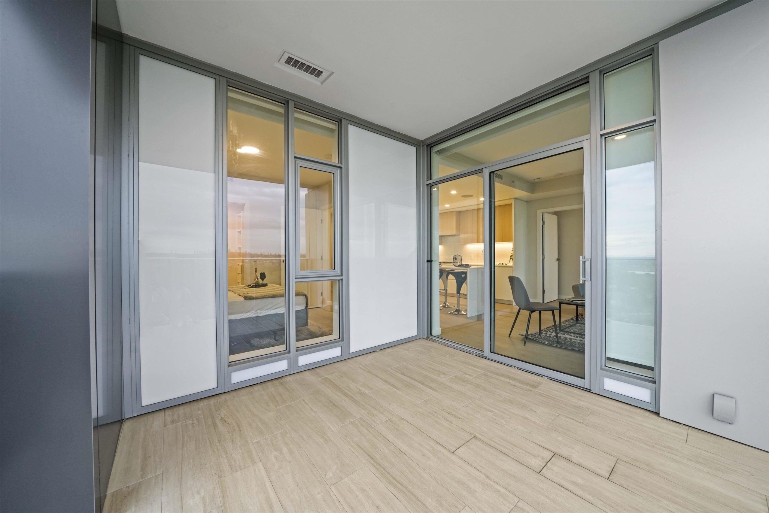 1704 7433 CAMBIE STREET 26