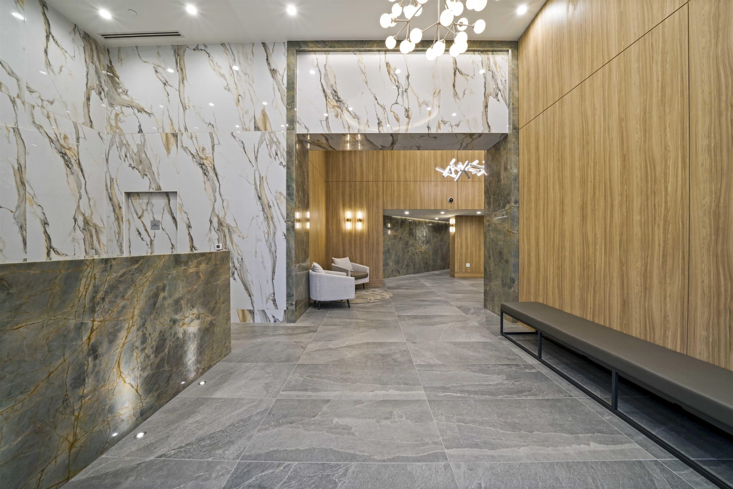 1704 7433 CAMBIE STREET 3