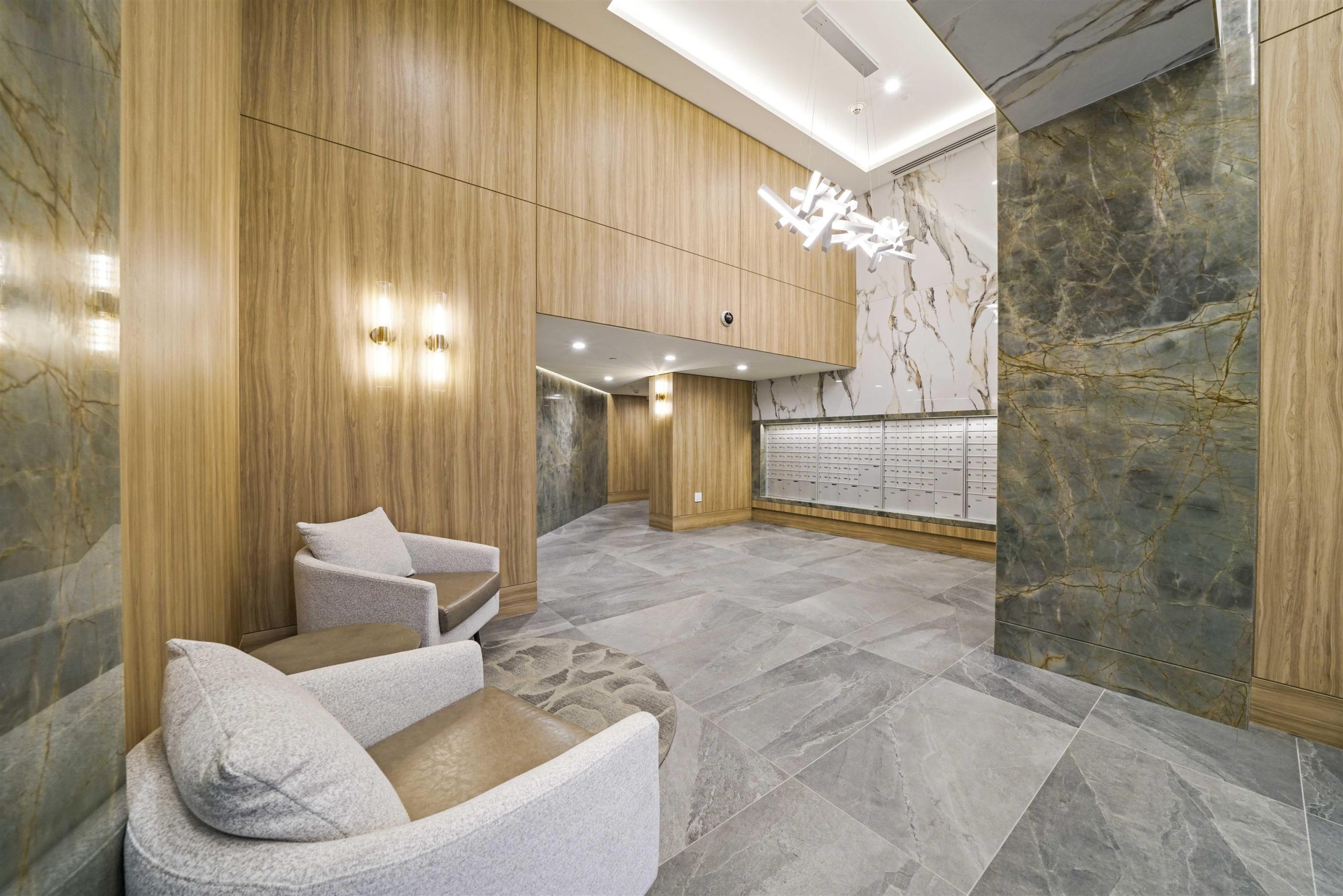 1704 7433 CAMBIE STREET 4