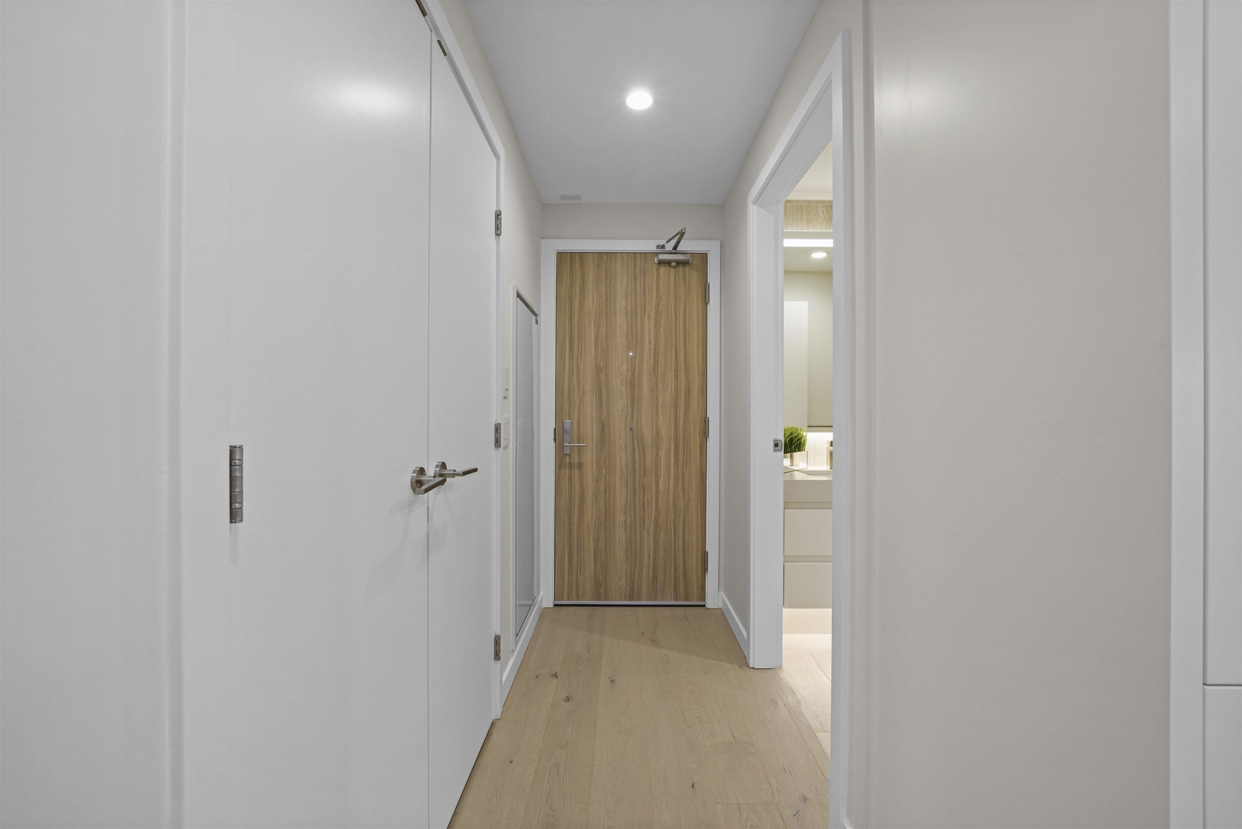 1704 7433 CAMBIE STREET 5