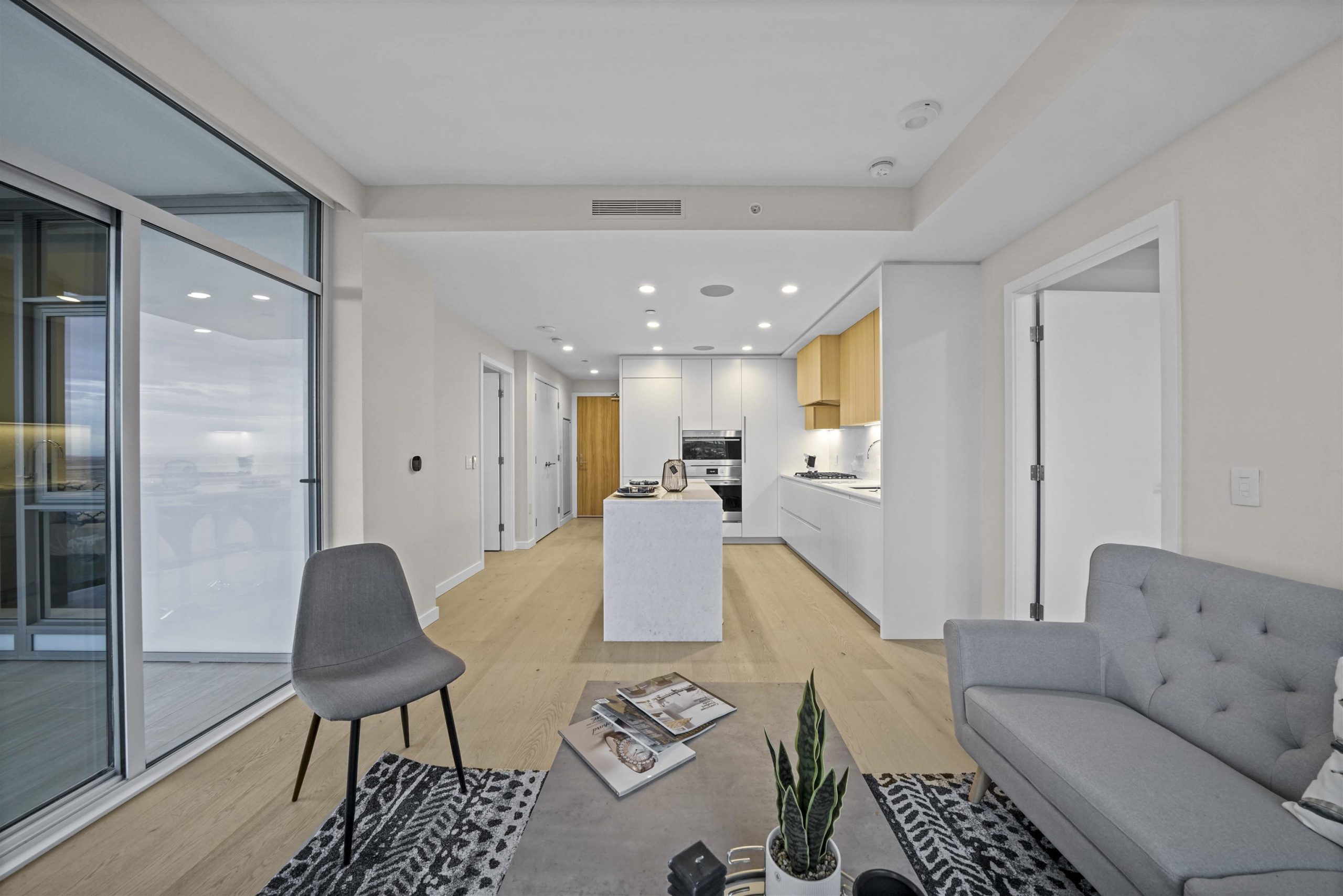 1704 7433 CAMBIE STREET 9