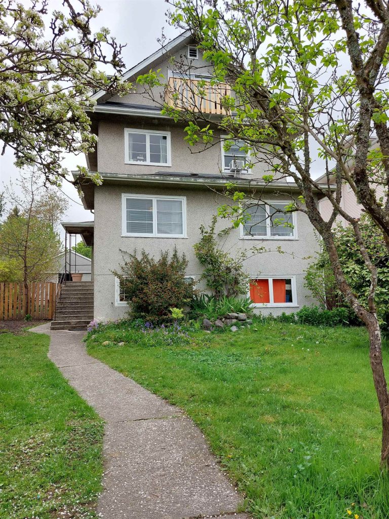 444 E 6TH STREET