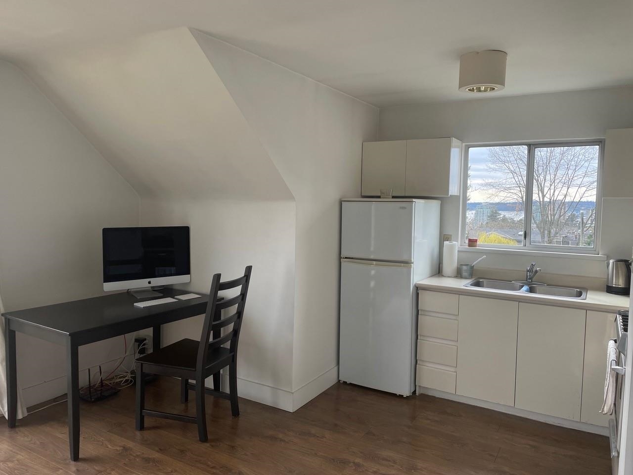 444 E 6TH STREET 11