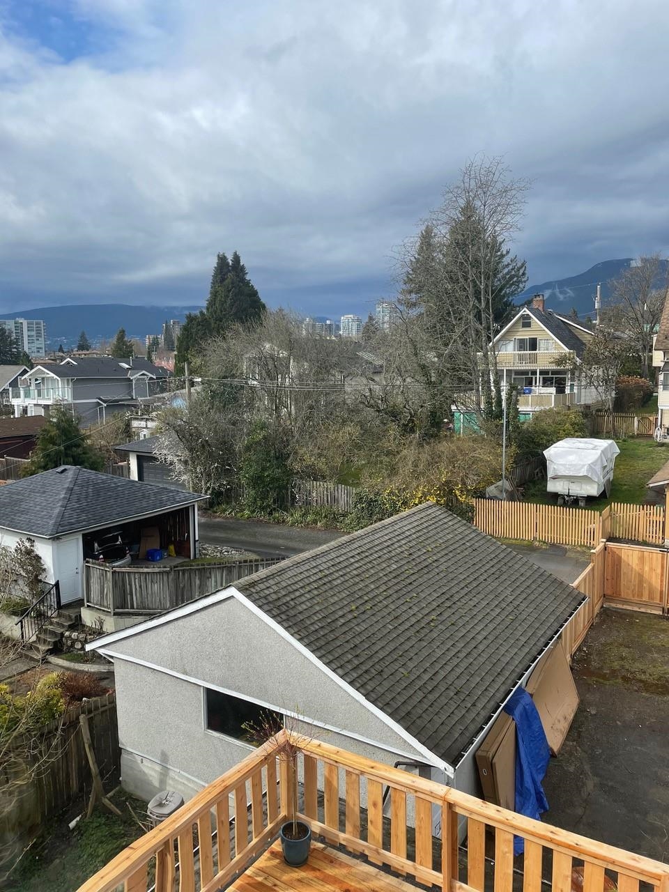 444 E 6TH STREET 12