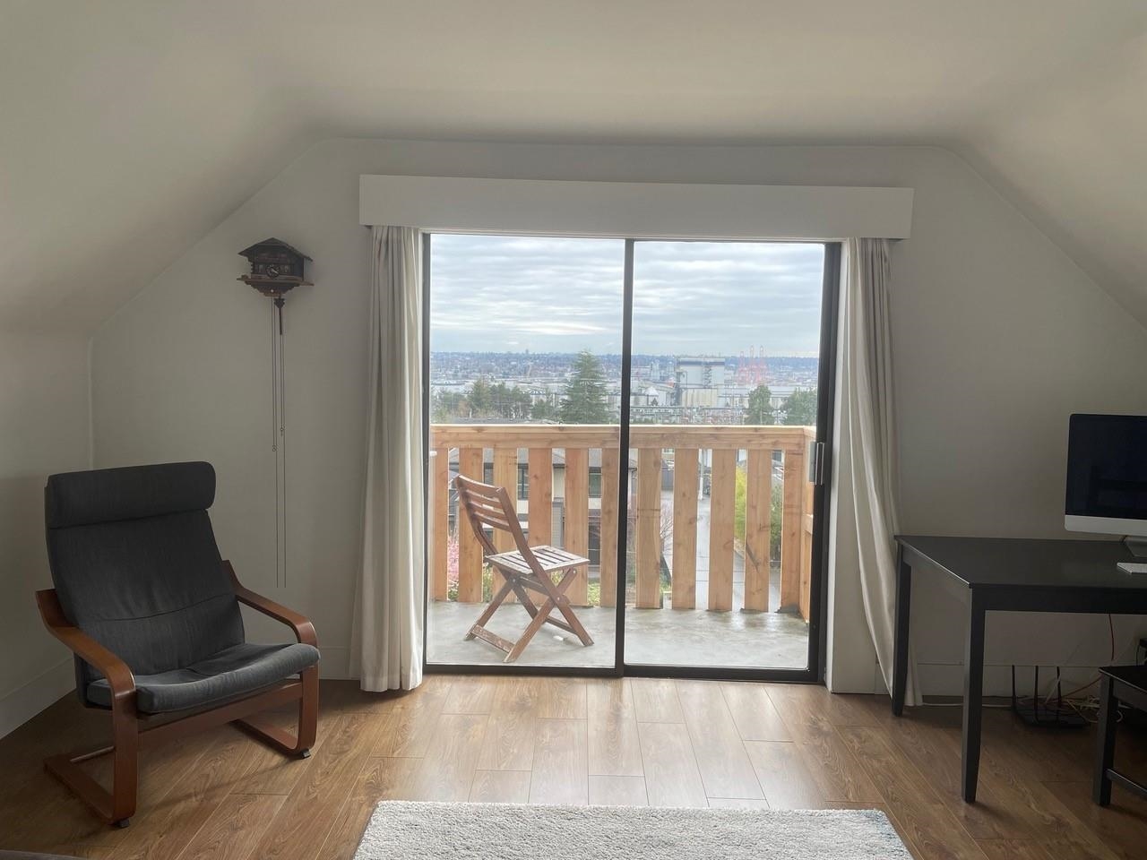 444 E 6TH STREET 15