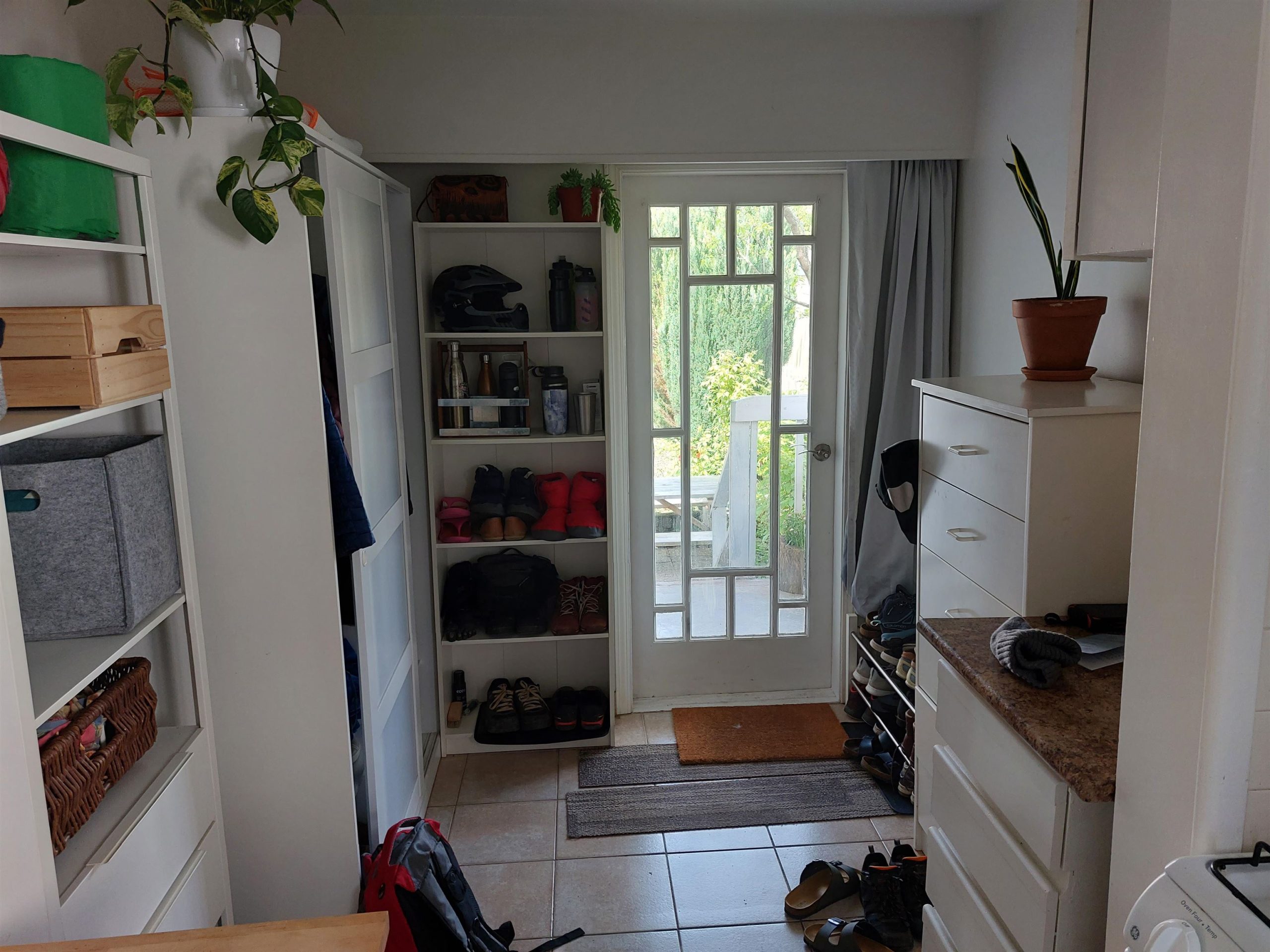444 E 6TH STREET 4