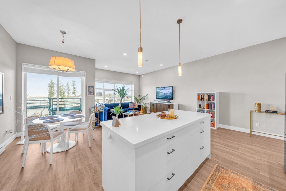 B601 20838 78B AVENUE 8